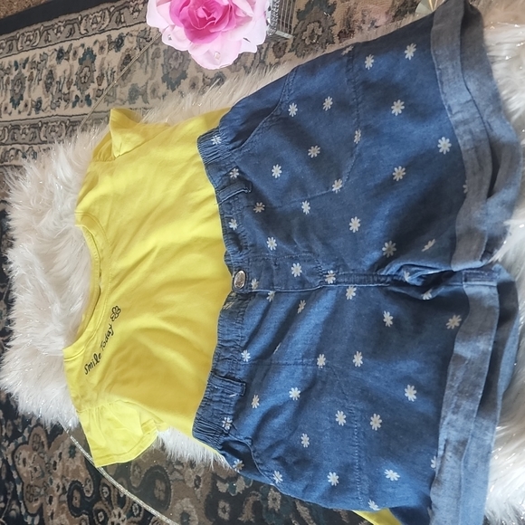 Big girls Garanimals matching shorts and 2 Tops set - Picture 4 of 9